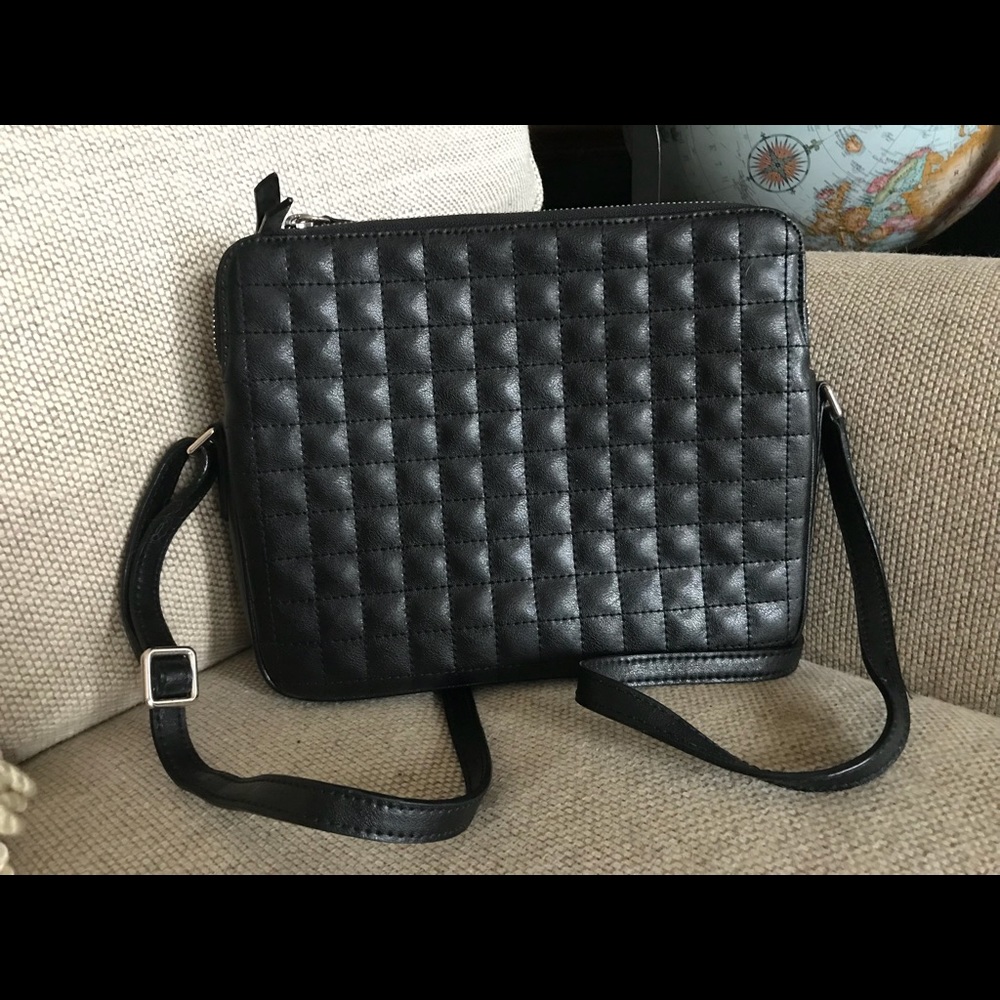 Banana Republic Leather Crossbody Purse